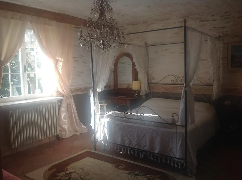 ベッド・アンド・ブレックファスト Bed And Breakfast Al N. 1 サン・マルティーノ・ブオン・アルベルゴ イタリア
